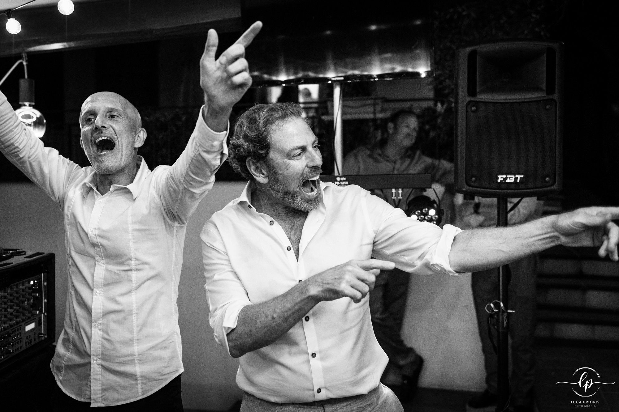 balli durante il ricevimento di matrimonio