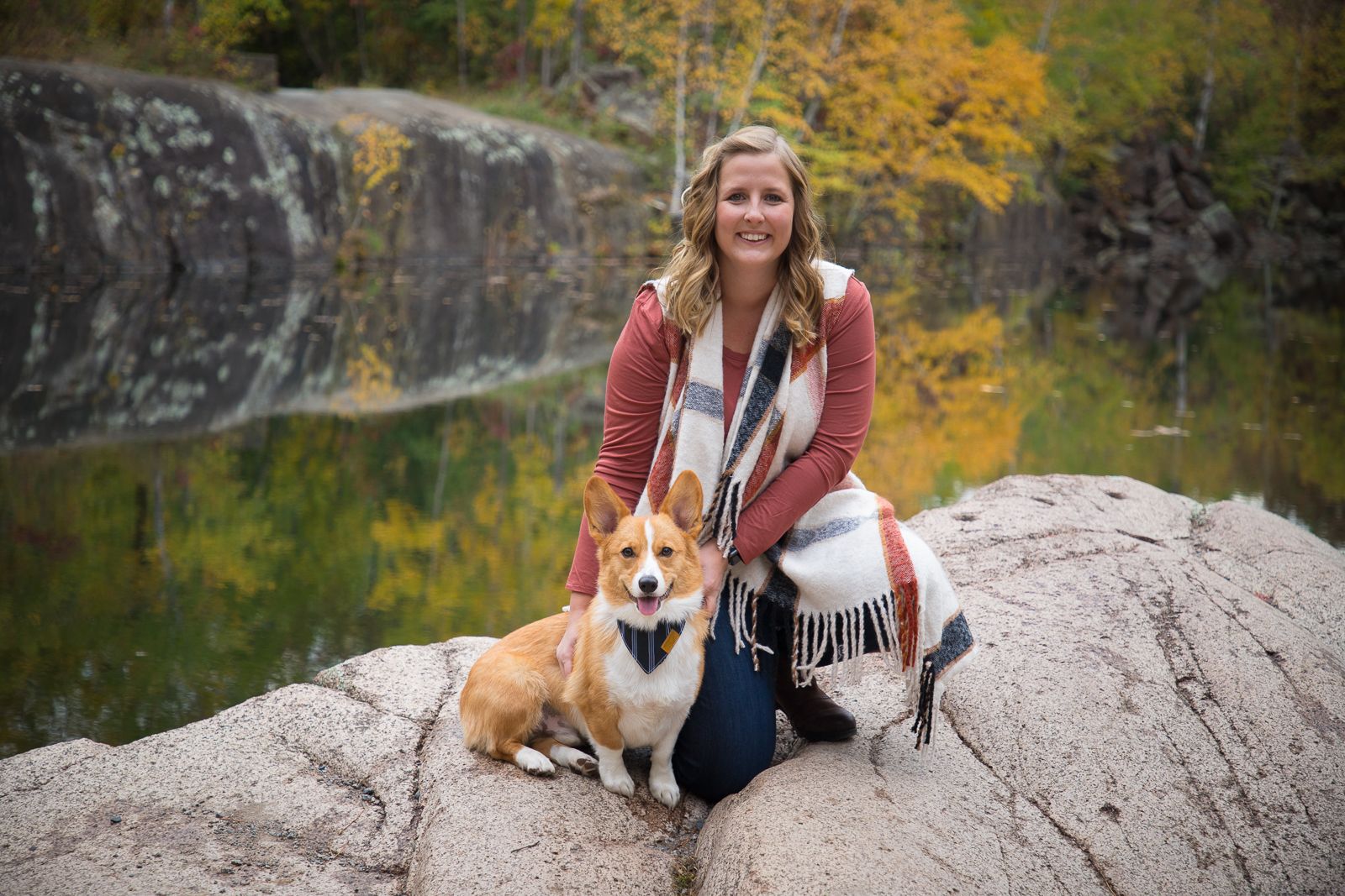 fall portrait with corgi, quarry state park