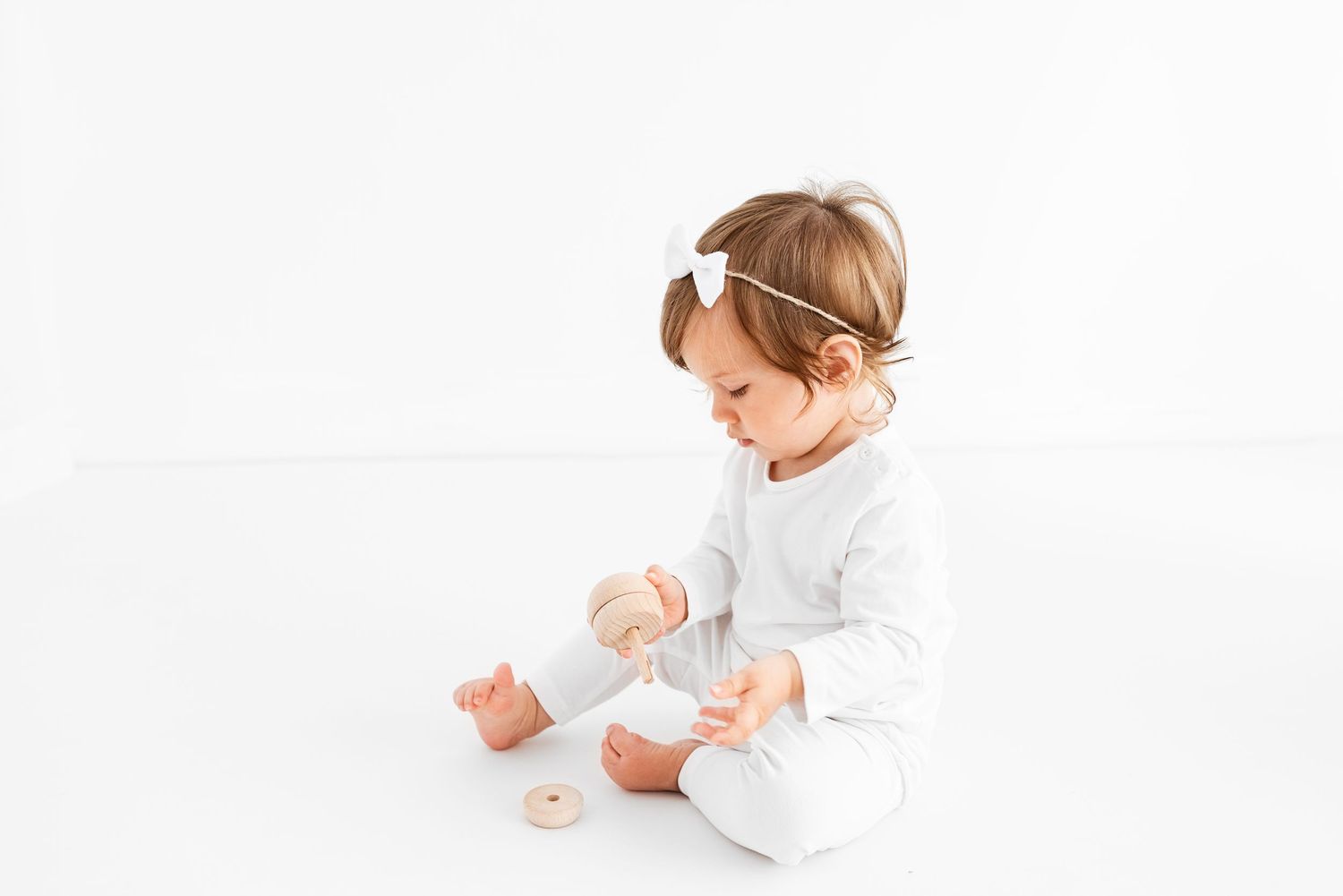 white photography natural baby photoshoot natural light Hereford