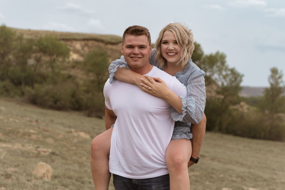 Engagement Photography, Western North Dakota, Medora, Couples Photography, Hebron North Dakota Photography