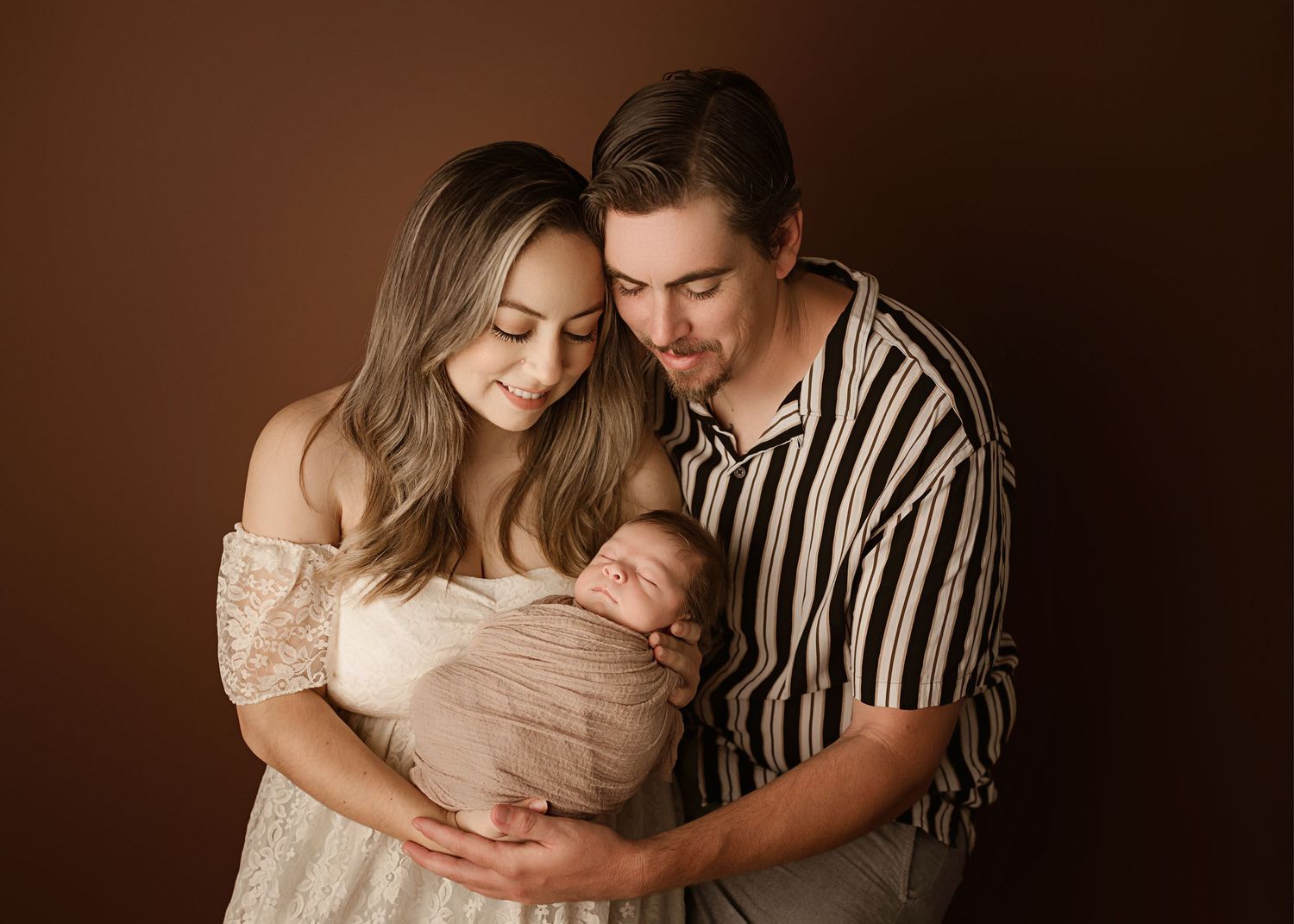 Moreno Valley newborn photographer professional family portraits