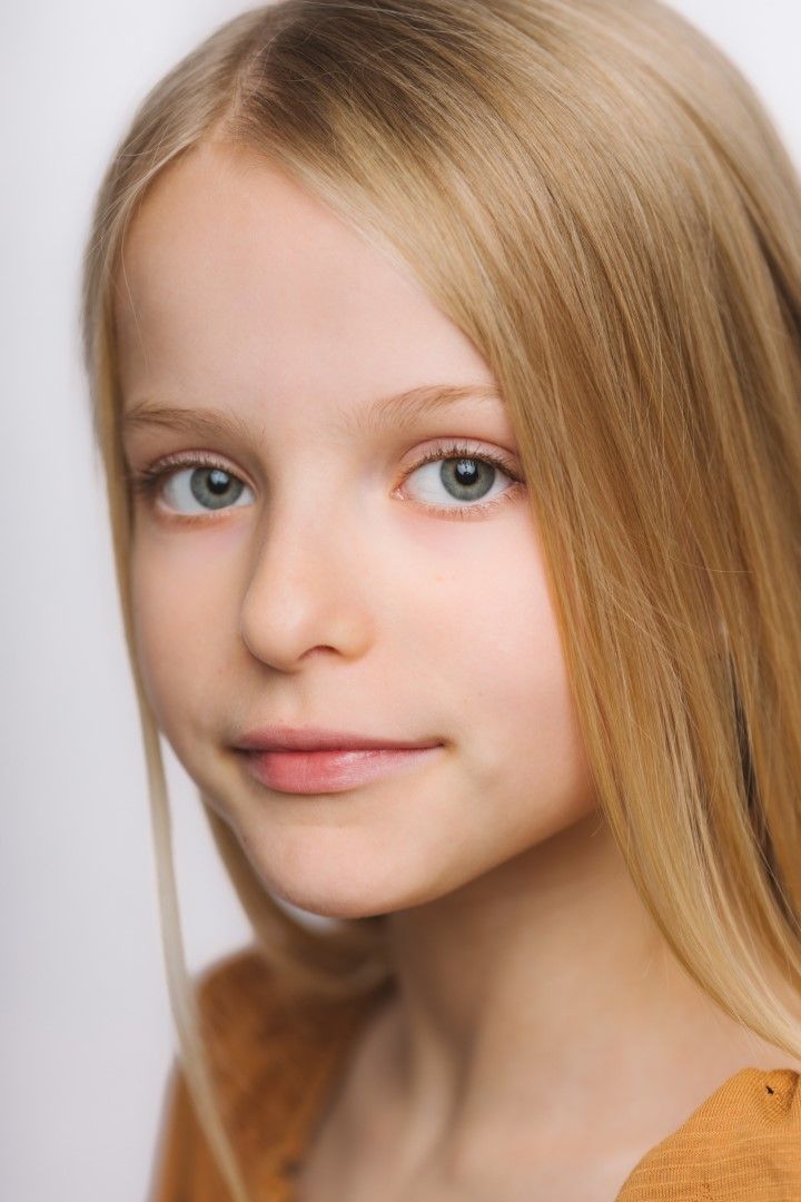 photoshoot headshot crewe nantwich cheshire manchester children actor model