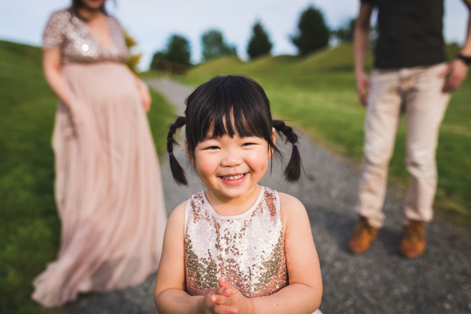 Redmond Family and Maternity photographer, smiling
