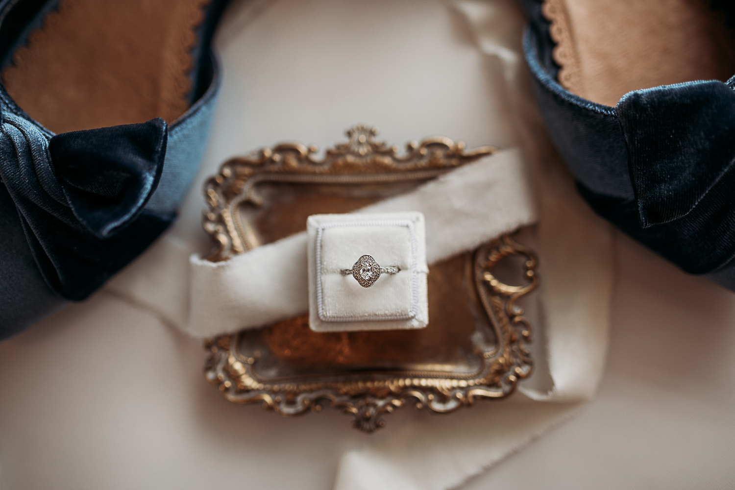 Lafayette, Louisiana based Wedding + Family Photographer