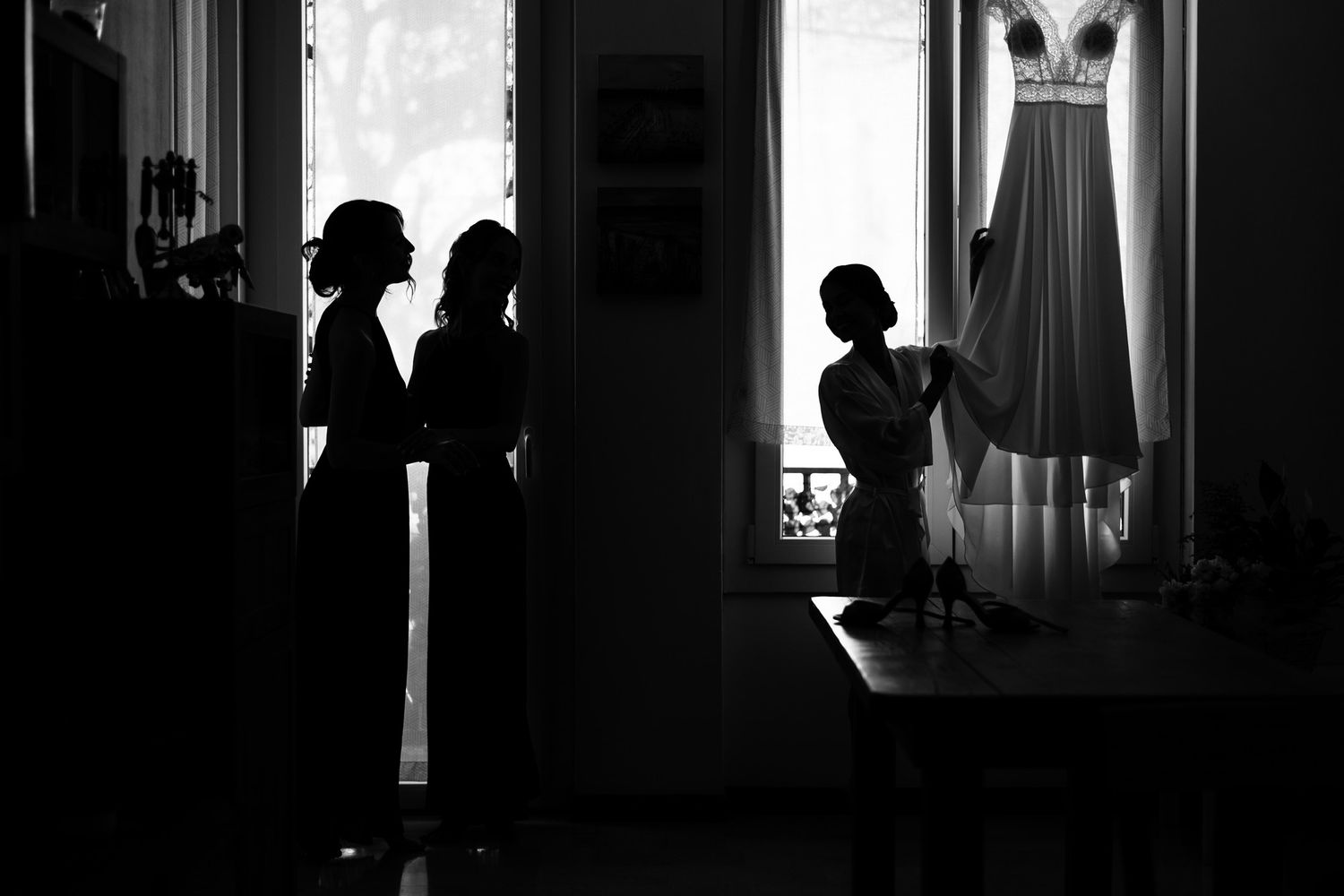 la sposa con le sue damigelle