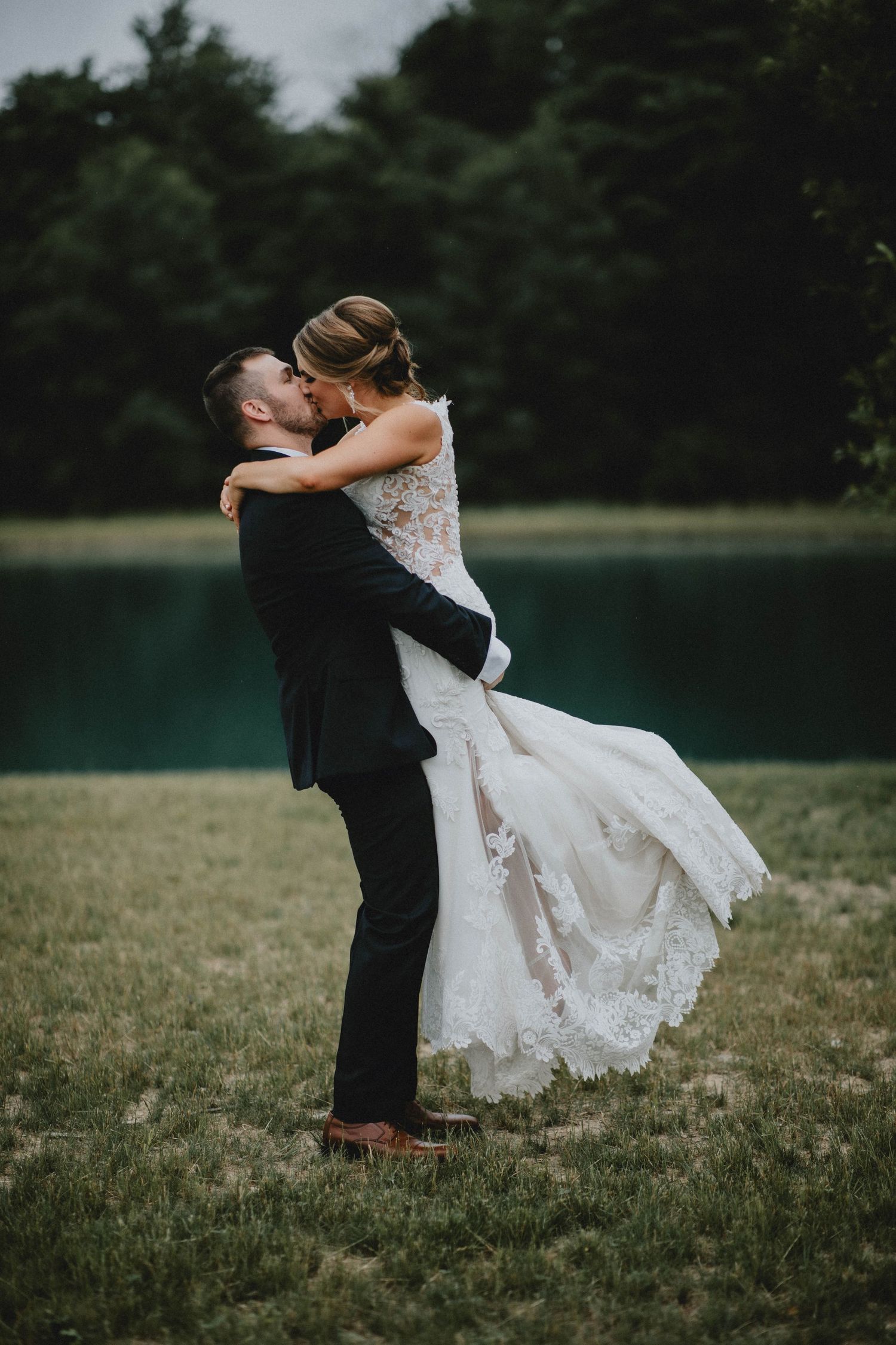 The Harper Event Venue Meadville PA, Erie PA Wedding Photographer, Pittsburgh Photographer, modern industrial wedding