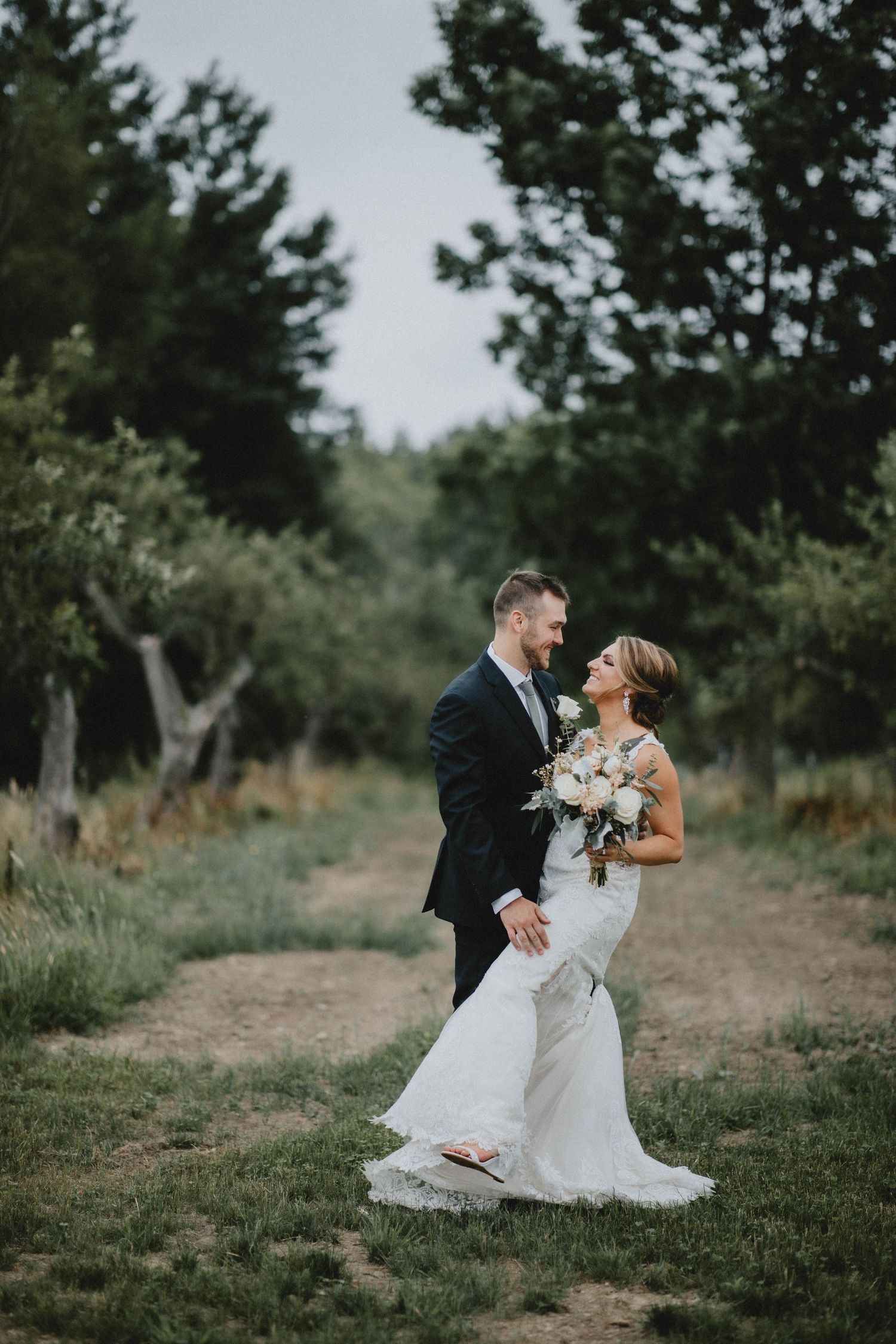 The Harper Event Venue Meadville PA, Erie PA Wedding Photographer, Pittsburgh Photographer, modern industrial wedding