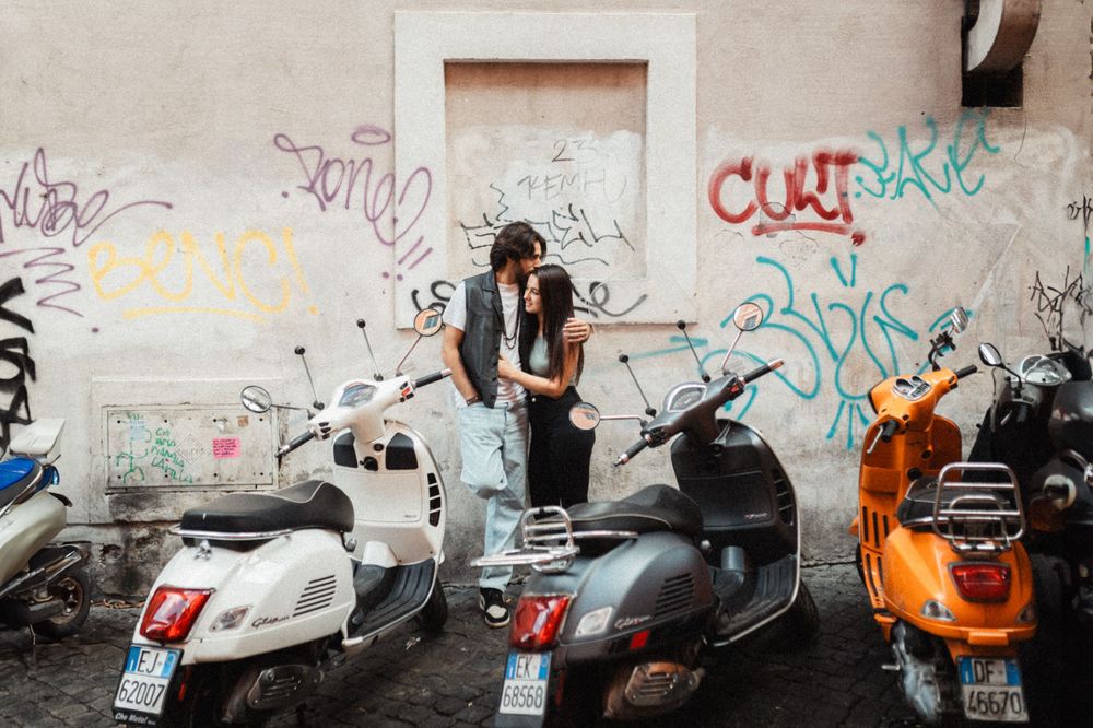 Casal apaixonado em Trastevere, Roma