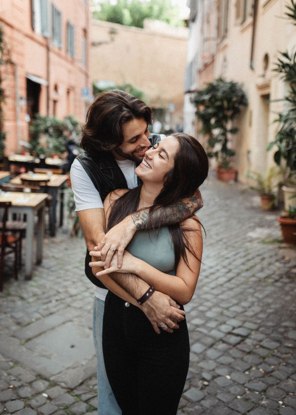 Casal apaixonado em Trastevere, Roma