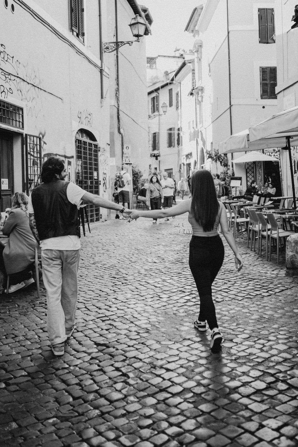 Casal apaixonado em Trastevere, Roma