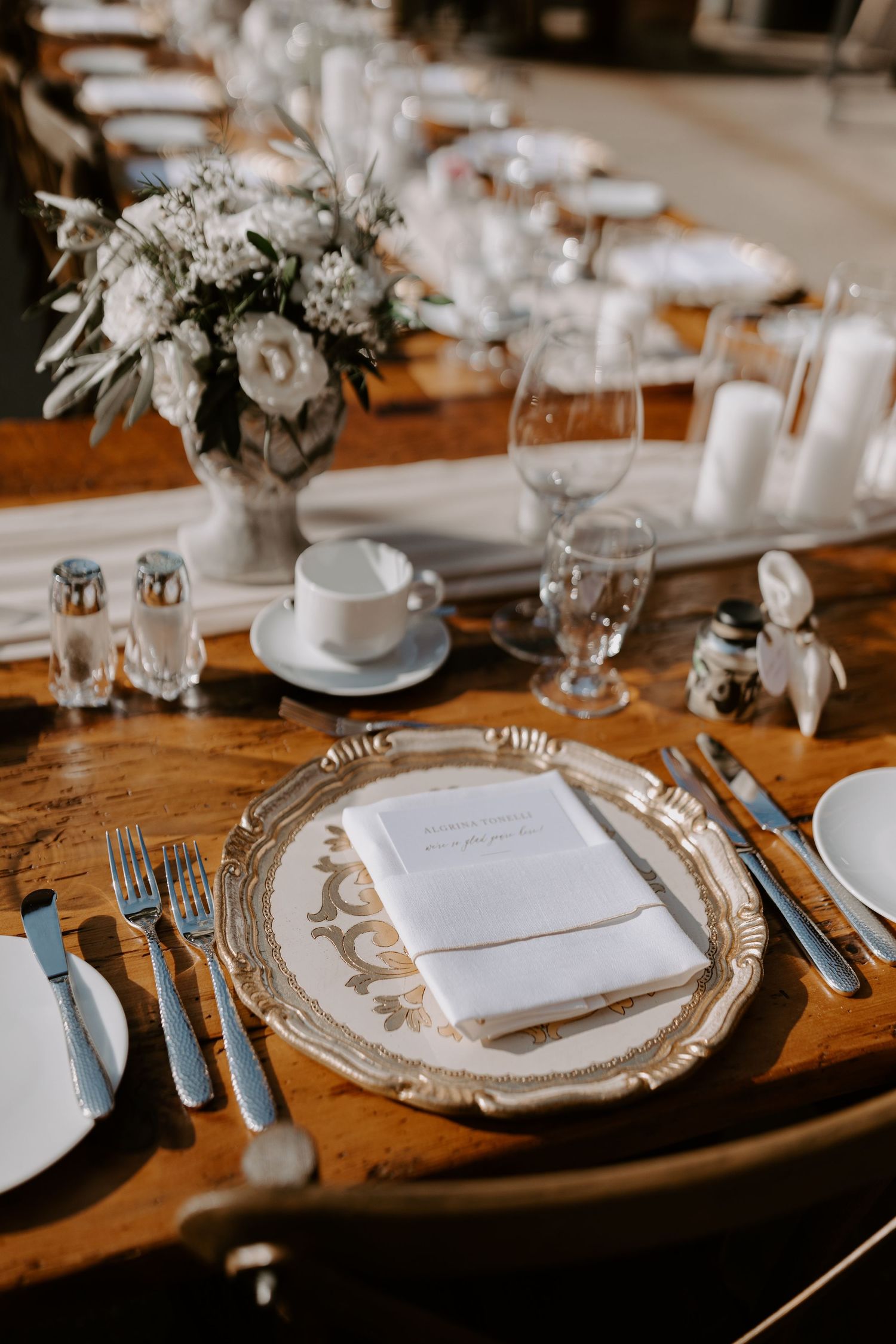 wedding niagara on the lake hare wine co tuscan italian style