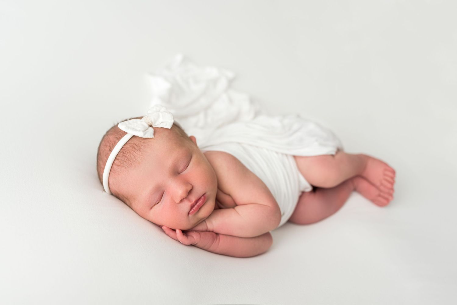 Newborn session by Precious Twenty-One Photography in Woodbury, MN