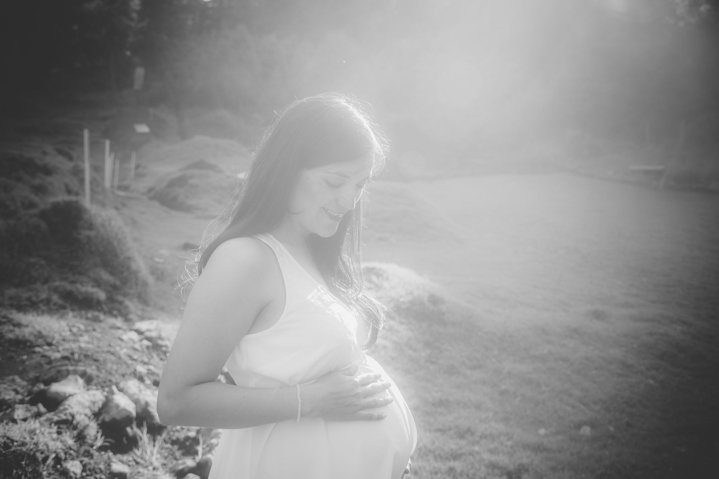 Sesión de  fotos de maternidad en exterior