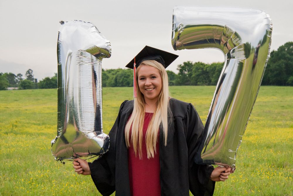 Palestine Tx Farm Field Senior Photo With Balloons