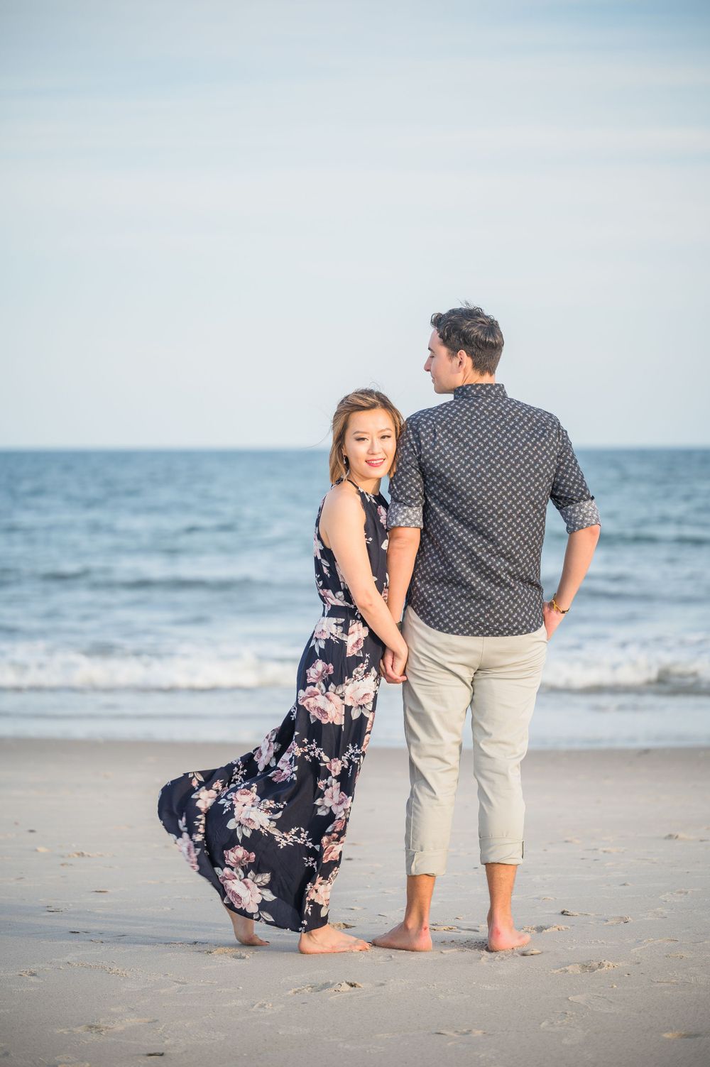 Couple gazing at the beaches of Long Island