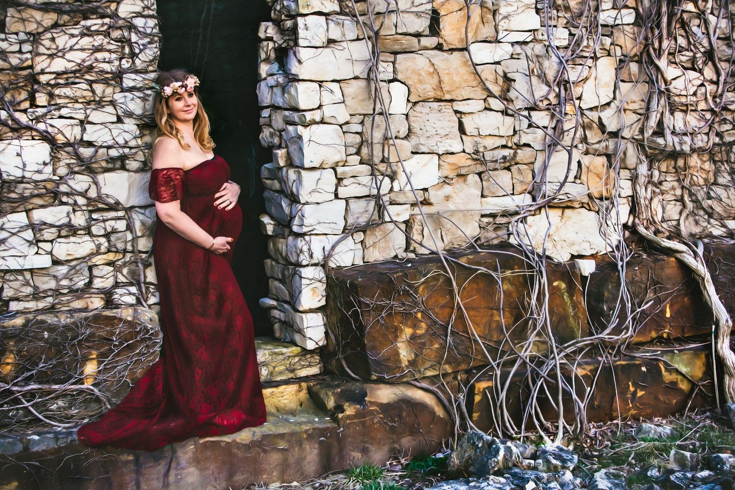 Maternity portrait in front of stone building