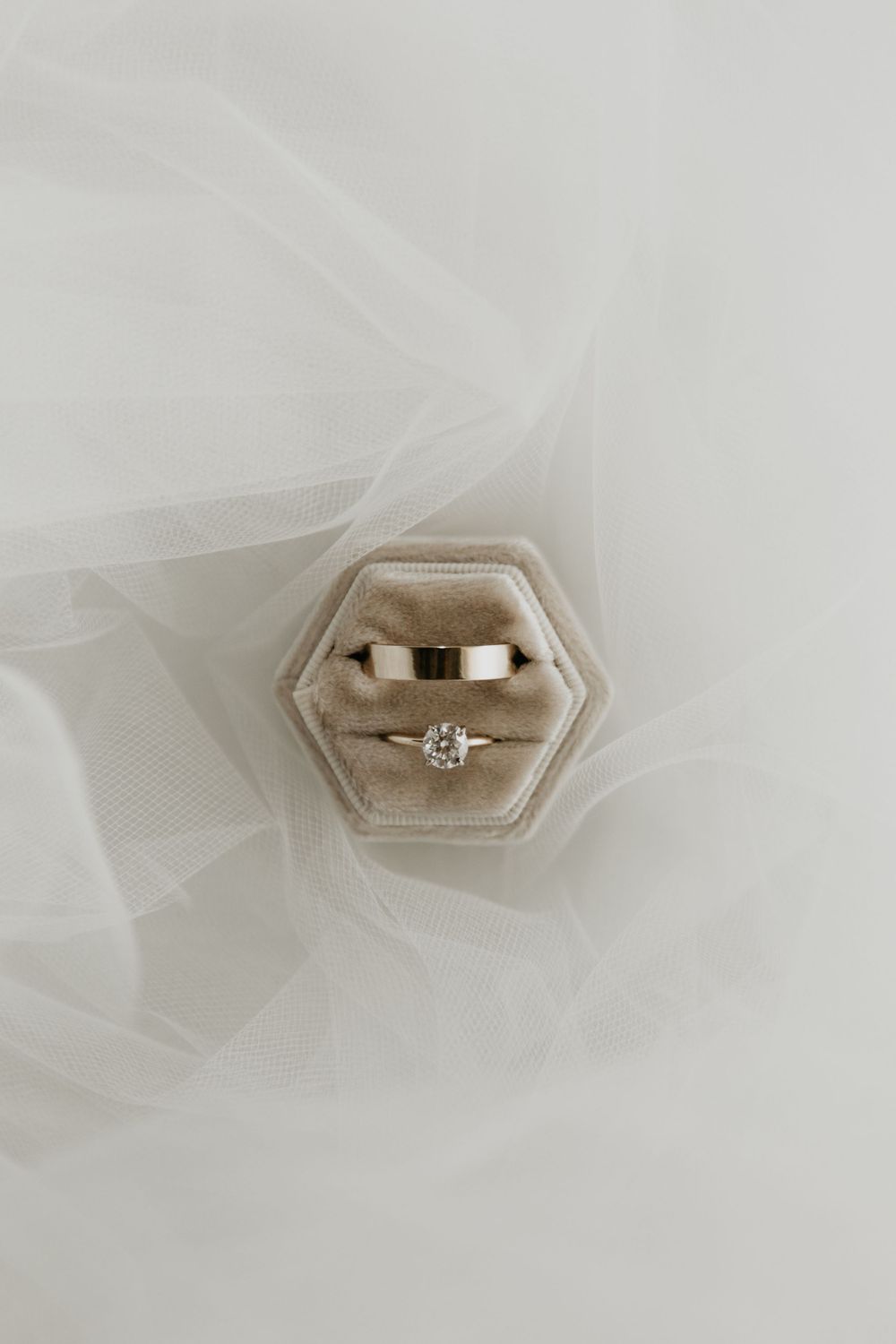 wedding rings details