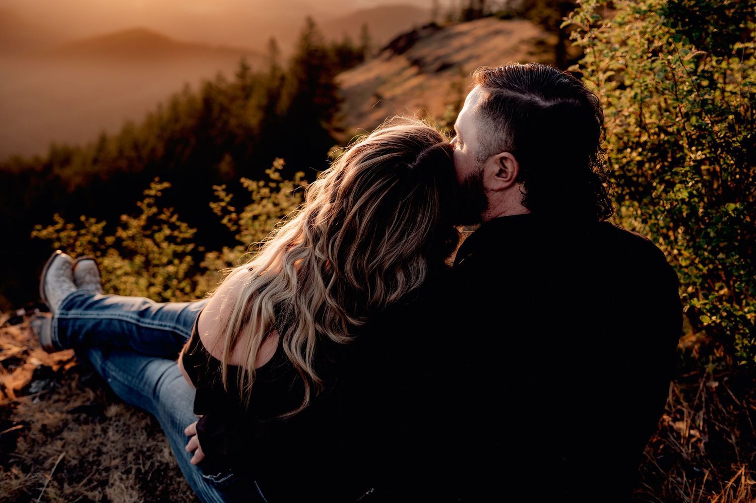 Artistic sunset photoshoot sequence showing silhouettes against golden autumn foliage.