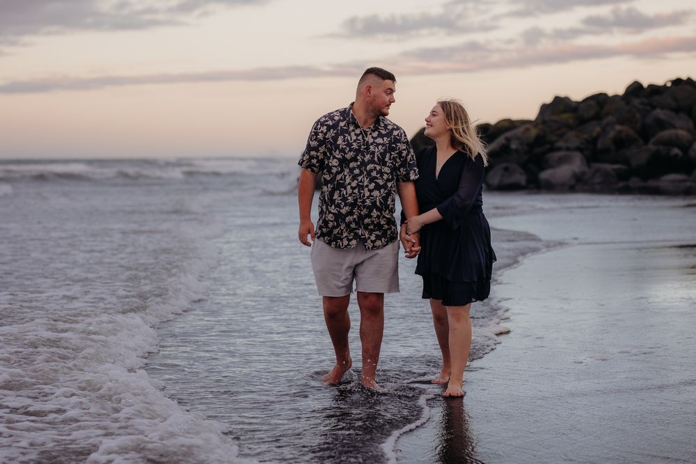 engagement beach photography Hamilton