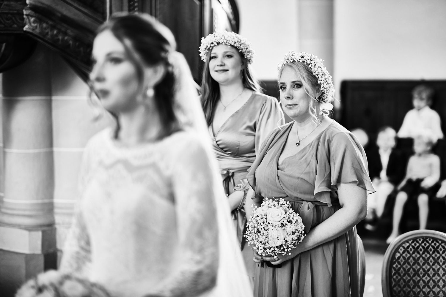 TLOOK photographe de mariage de style documentaire, cérémonie à l'église