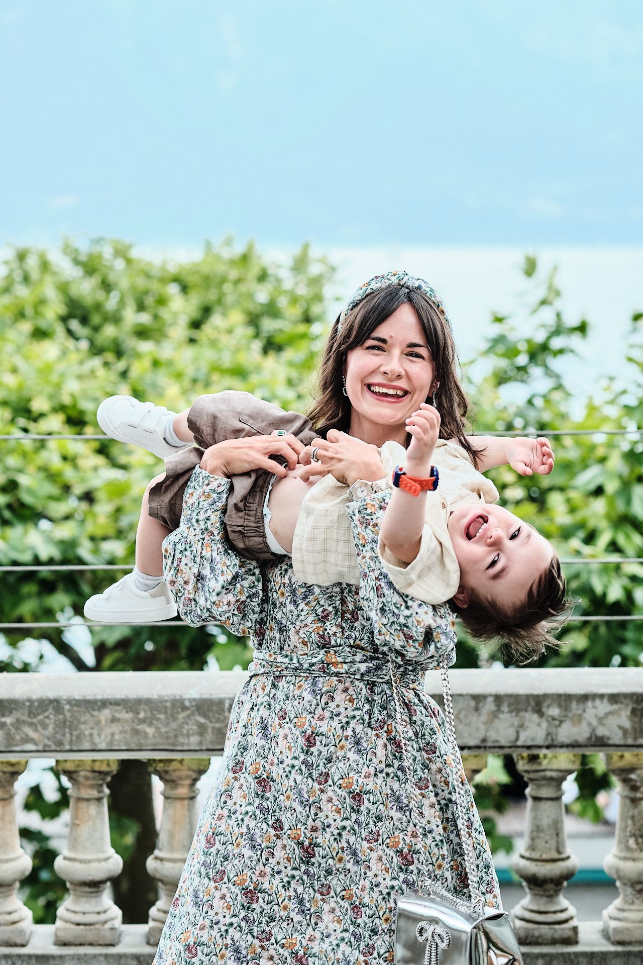 TLOOK photographe de mariage de style documentaire, aux trois couronnes de vevey cocktail terrasse