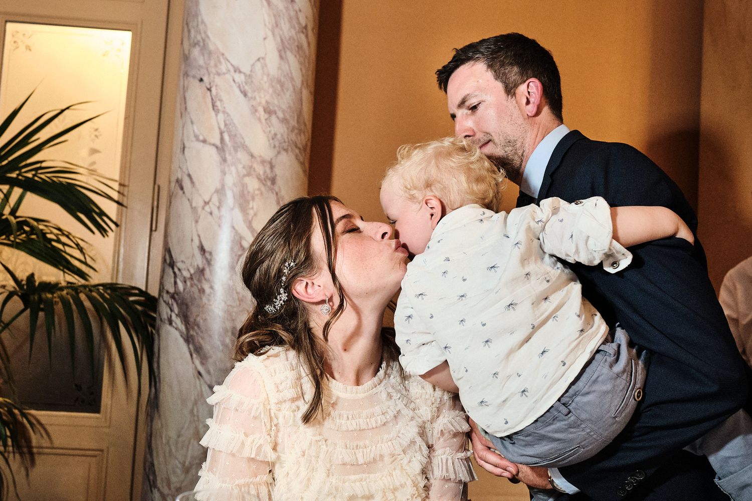 TLOOK photographe de mariage de style documentaire, aux trois couronnes de vevey grande salle soirée
