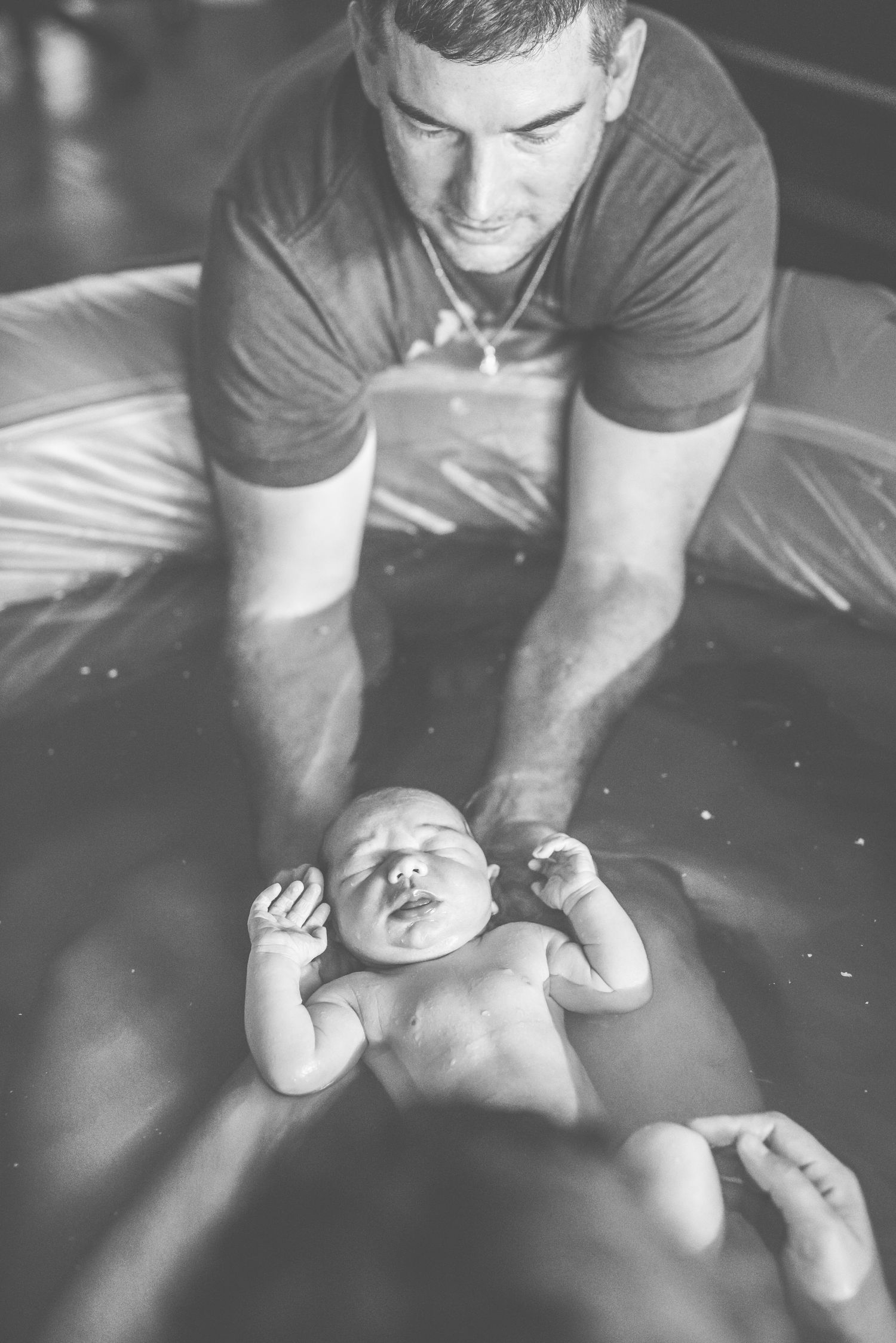 Home birth, birth doula, midwifery, orlando doula, water birth, newborn photography, maternity photography, birth photography, lactation