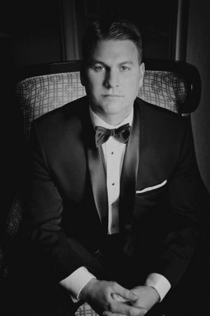 Black and white wedding photos – classic, elegant, and unforgettable images.