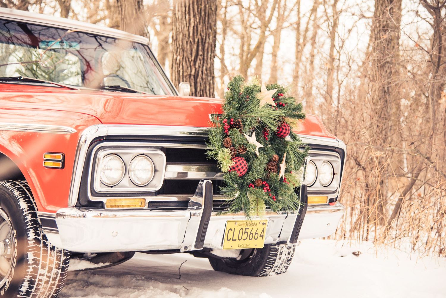 Vintage Truck with wreath in winter photo shoot