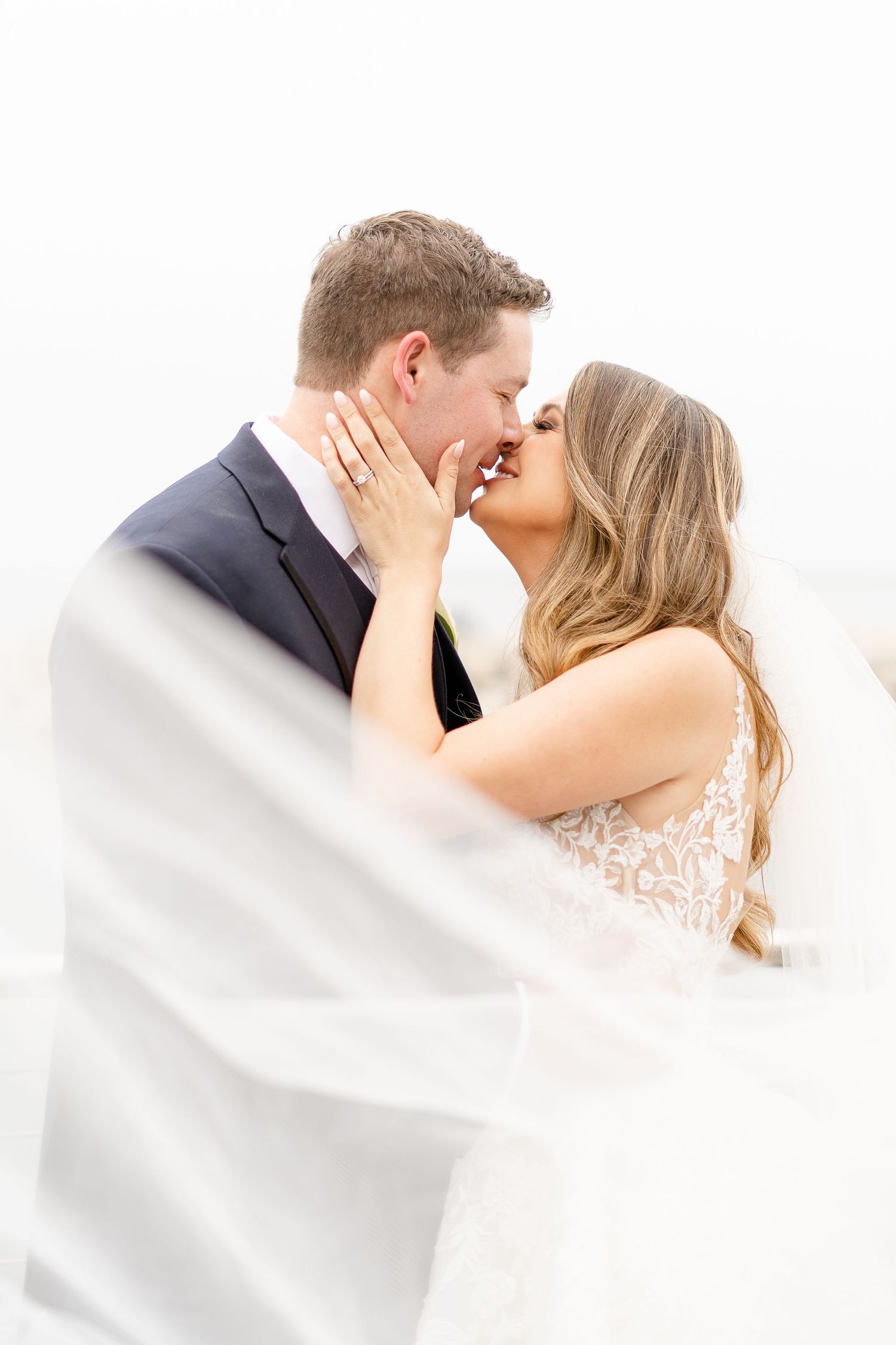 Discovery World Wedding, Milwaukee Lakefront Wedding, Milwaukee Wedding Photographer, Wisconsin Wedding Photos