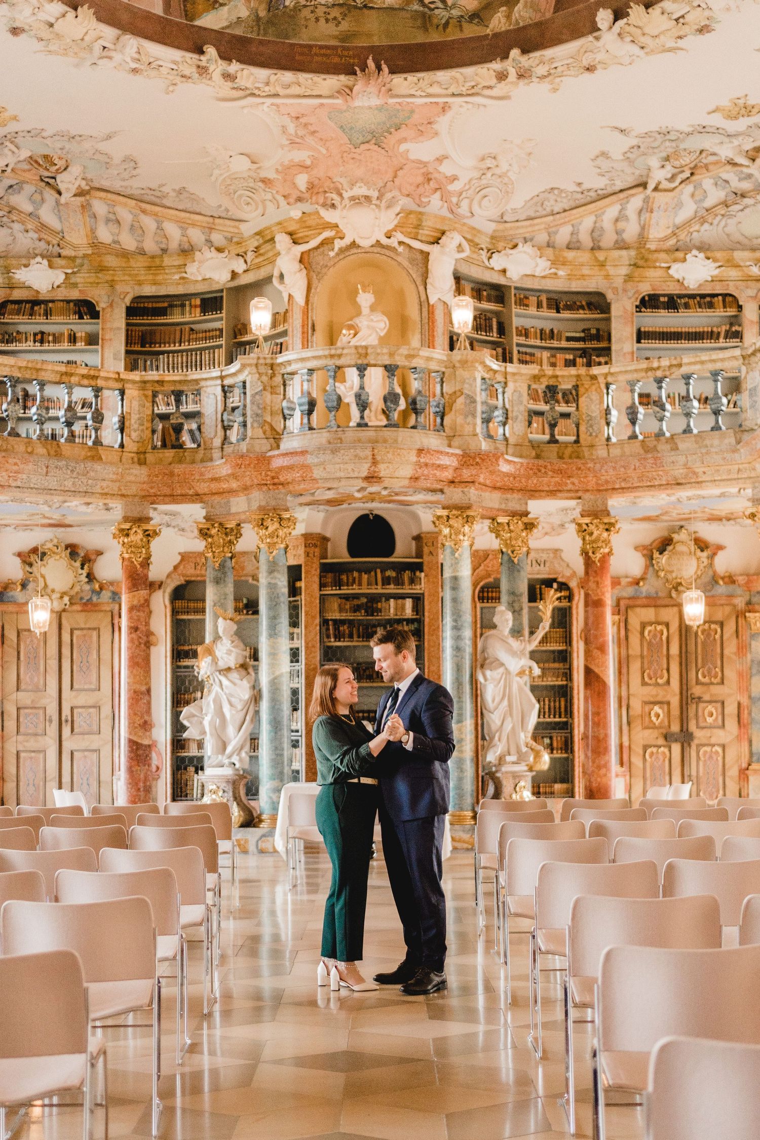 Hochzeitsfotografie, standesamtliche Trauung, Bibliothekssaal, Kloster Wiblingen