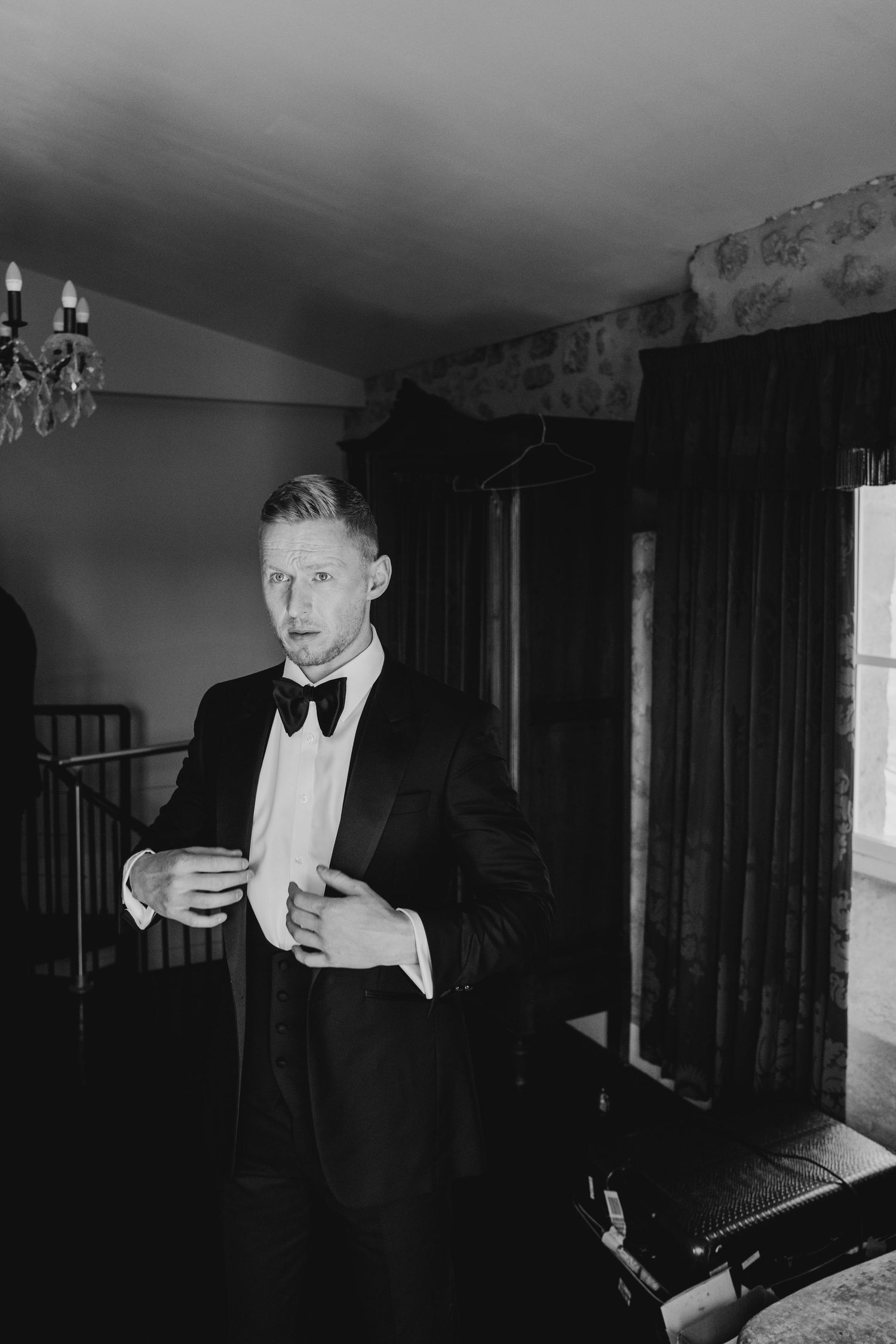 groom in tuxedo