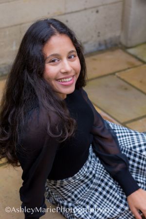 senior portrait; sitting posed photography