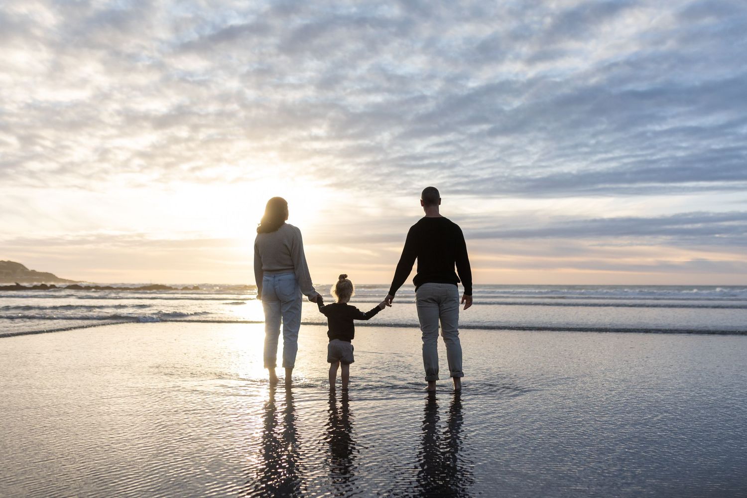 Family Beach photographer Raglan