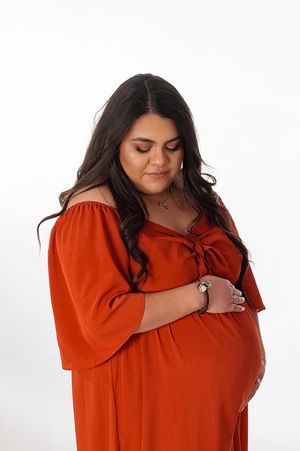 midland tx maternity photographer photographers midland tx studio maternity photo session orange maternity gown midland