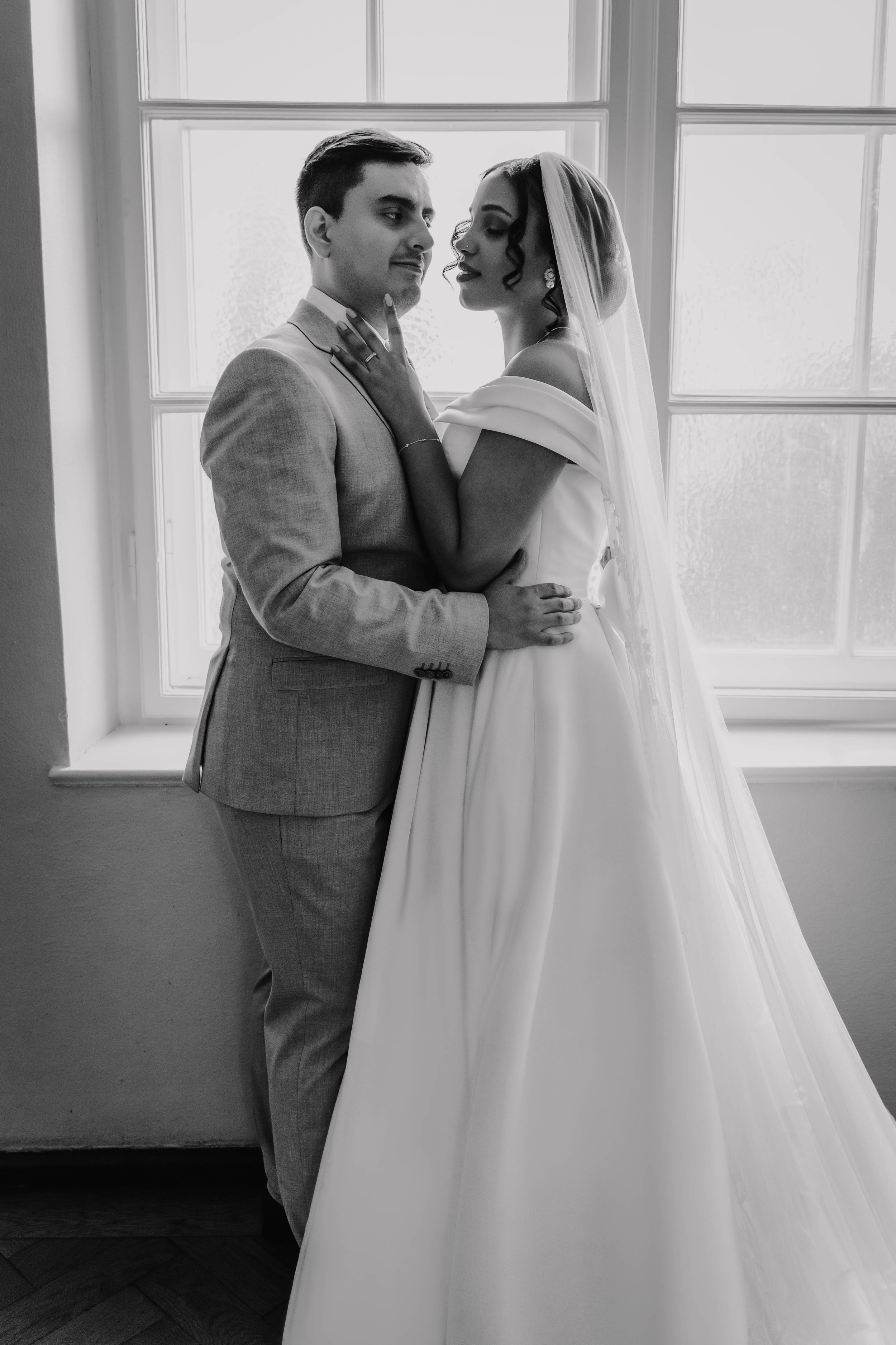 Hochzeitsfotograf Berlin Wedding Photographer Braut Bräutigam Klassische Hochzeit Hochzeitsfeier