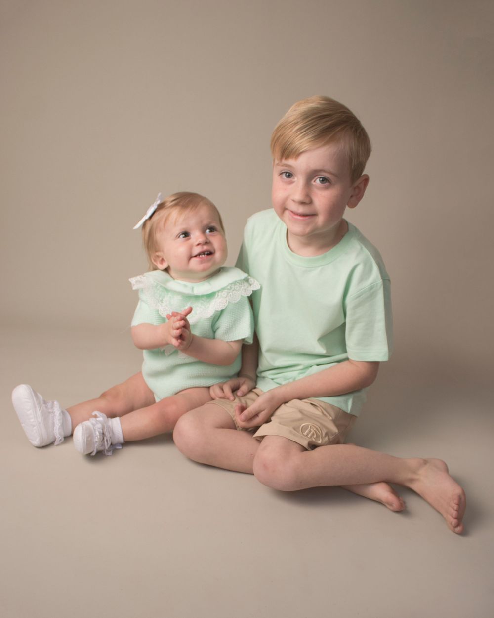 Sibling photoshoot