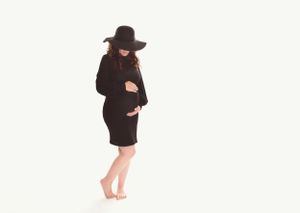 maternity photography, quinte west, trenton, brighton, cobourg ontario, pregnancy photos, belly photos, couples photos,