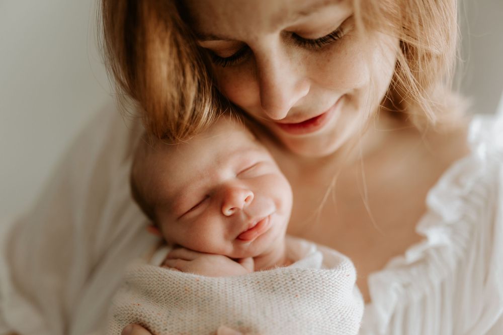 Bulimba photographer, brisbane newborn photographer, brisbane maternity photographer, brisbane family photographer,