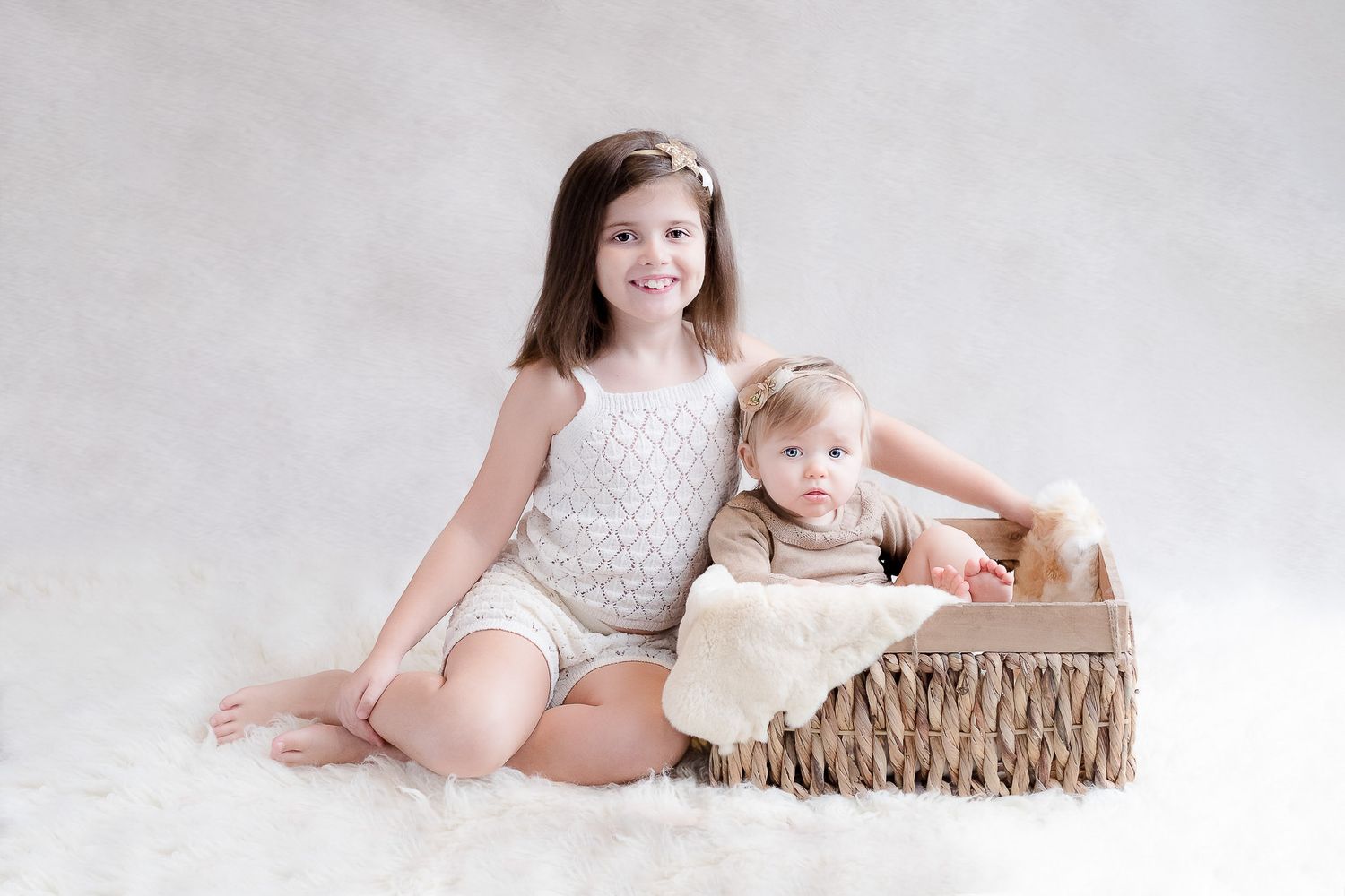 Manchester Cheshire maternity baby children family photo session Cozimoment portraits studio
