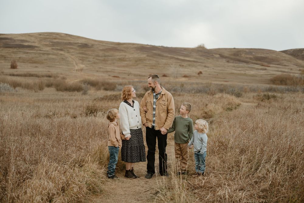Calgary Family Photographer, Family Photos Calgary, Family Photographer Calgary, Alberta, Family Photographer