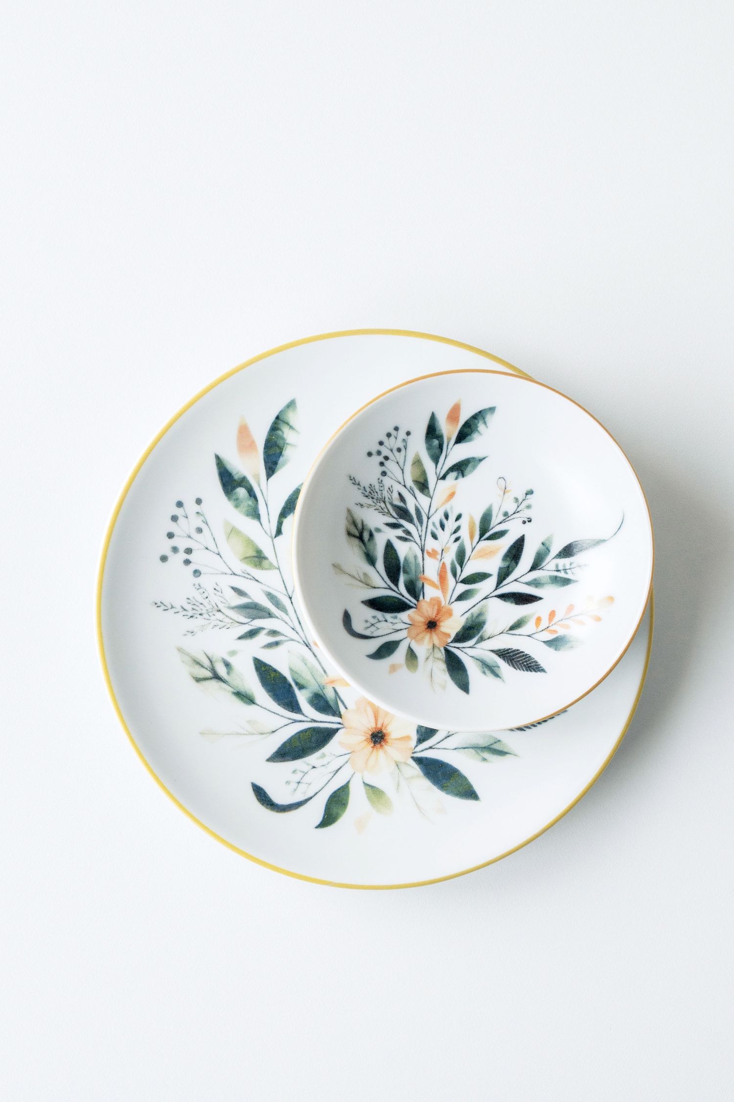 Porcelain with digital print featuring delicate floral patterns creating a fresh and elegant design.