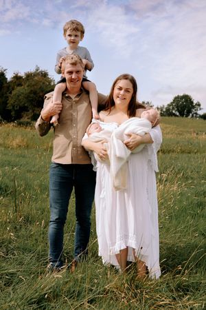 newborn photos outdoors Mullingar