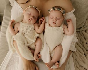twin newborn photos Westmeath