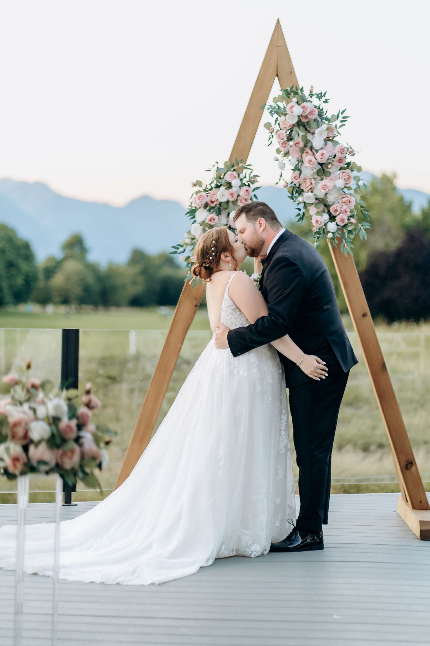 golden eagle golf course wedding in pitt meadows, BC