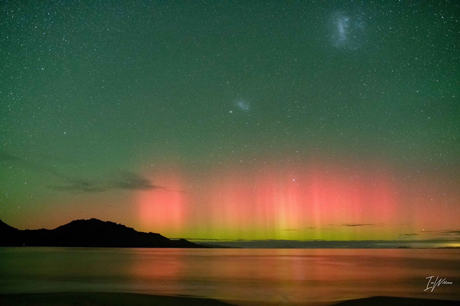 Aurora Australis, Tasmania, 8 May 2024