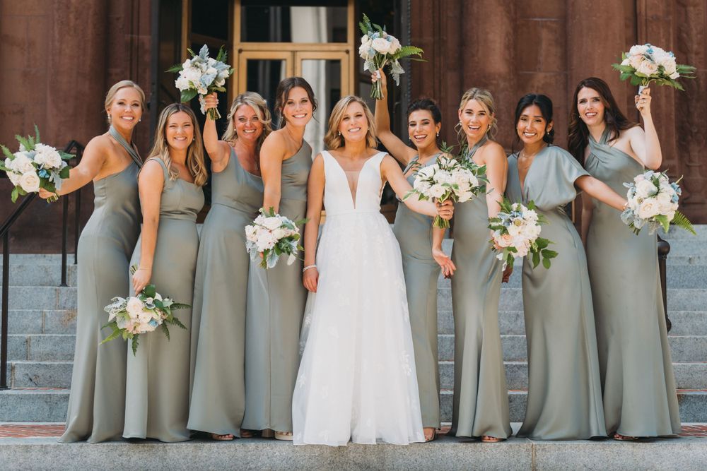 Bridesmaids at Cathedral of St. Matthew the Apostle