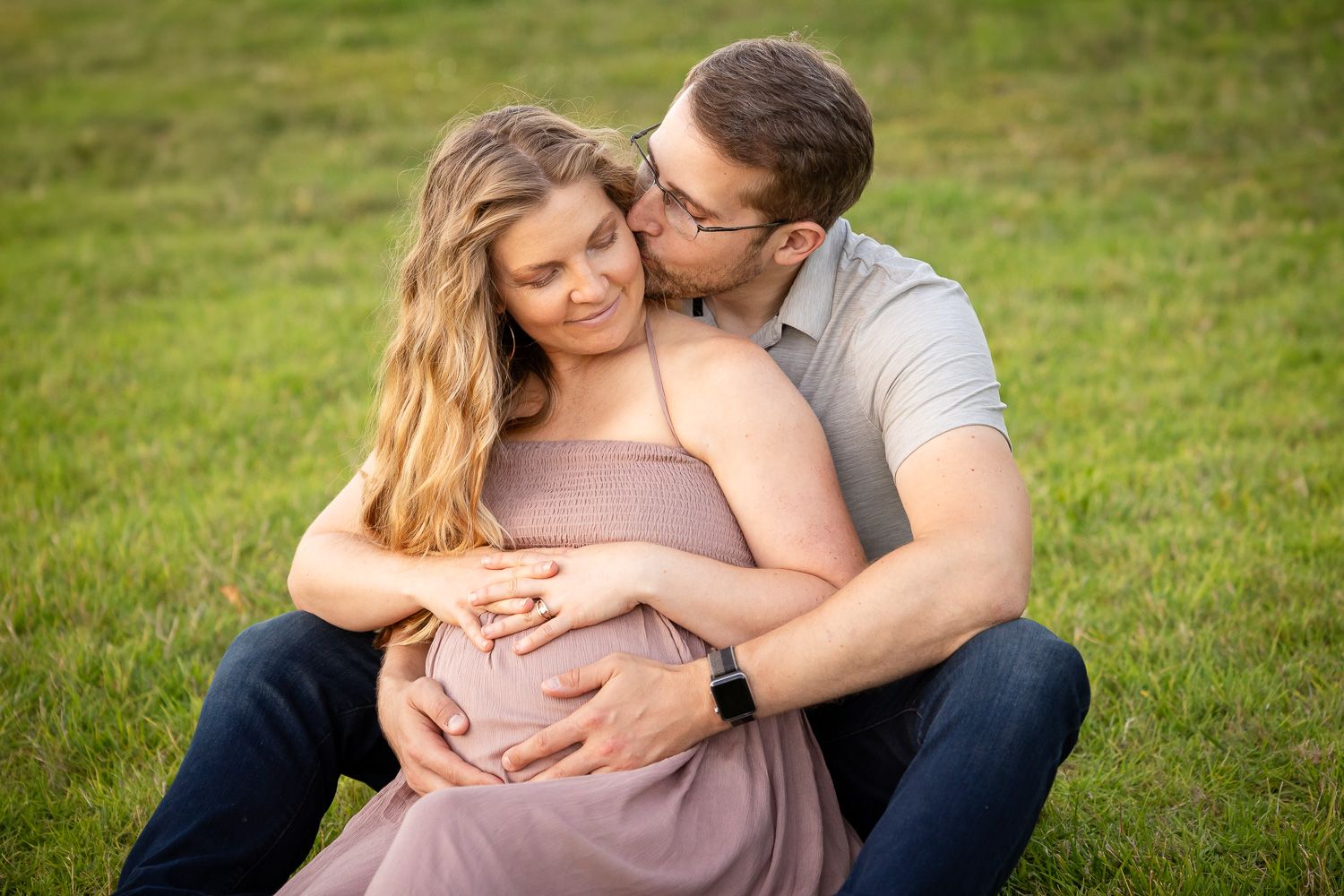 Cindy Tucey Photography does a maternity photoshoot in Los Gatos for an expectant Campbell couple