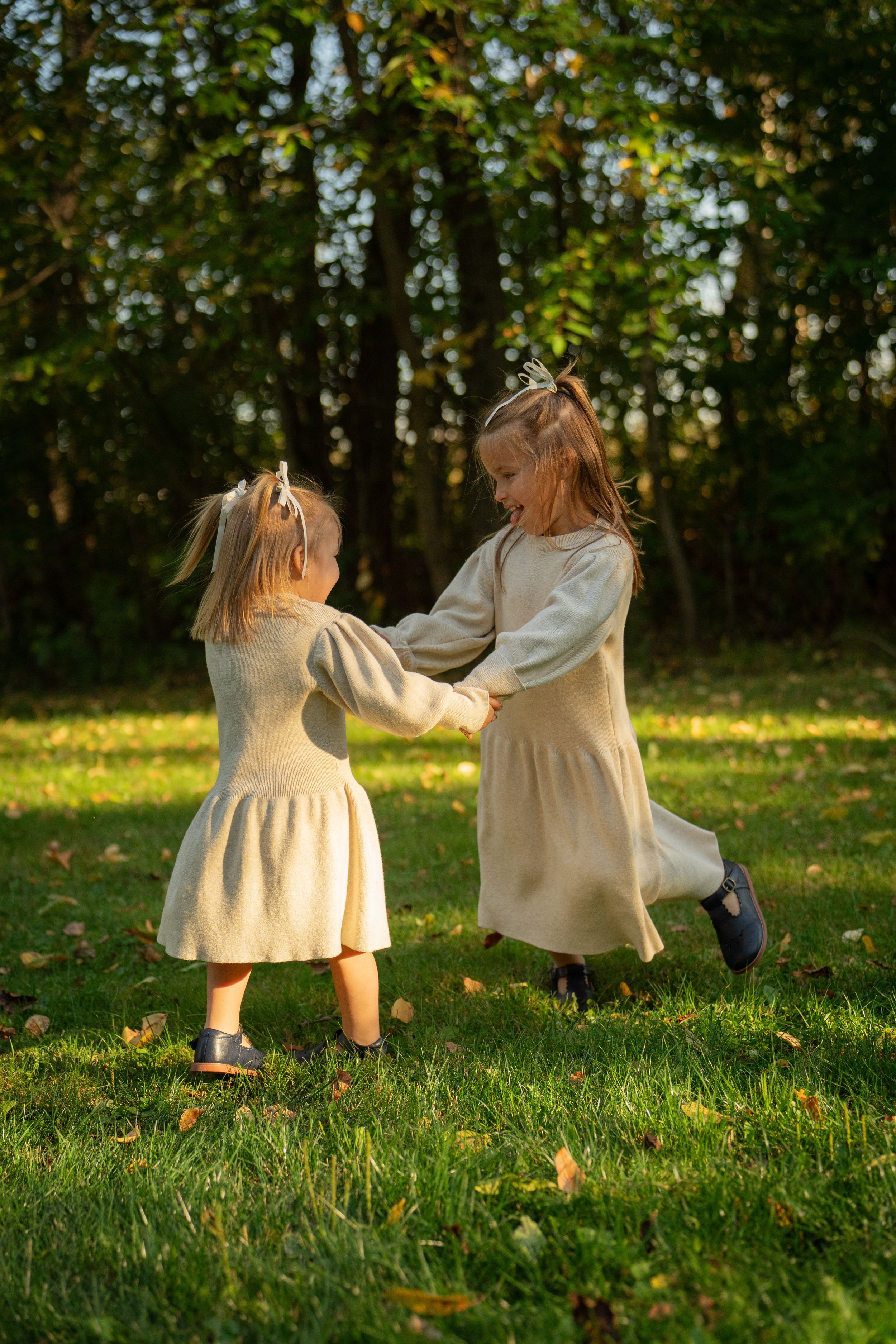 Photographie, séance photographique extérieur à domicile. Approche documentaire à Sherbrooke, en Estrie Maternité enceinte grossesse enfant