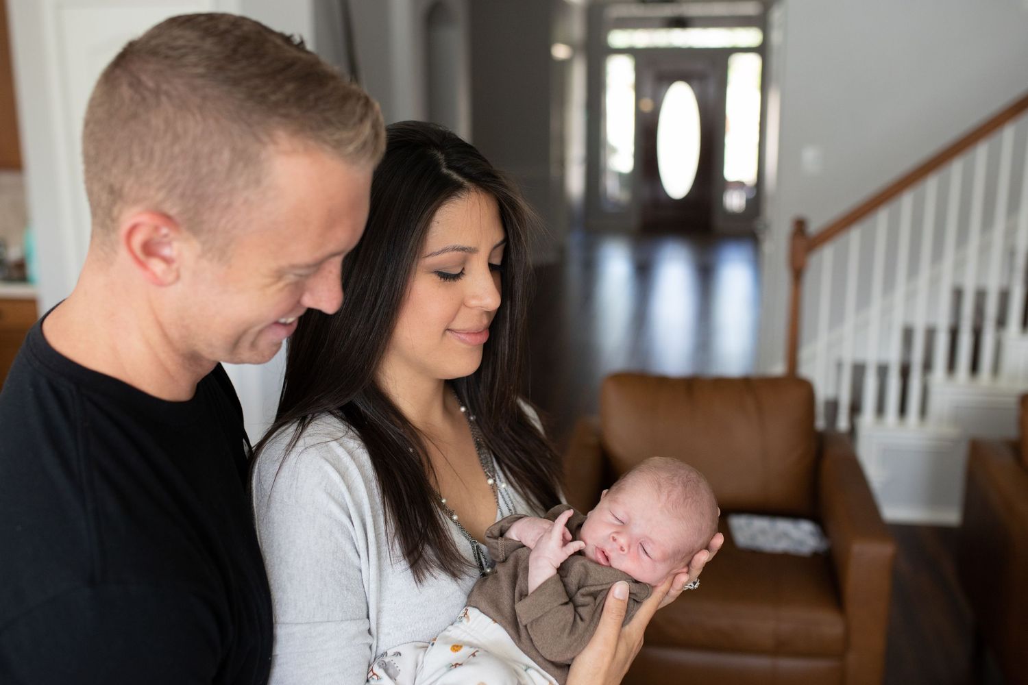 PHOTOS-OF-THE-PARALLELS-BETWEEN-THE-BIRTH-STORIES-OF-TWO-BABIES-FLOURISH-BIRTH-CENTER-TX
